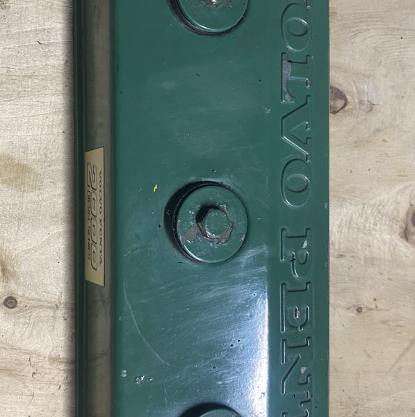 Valve cover 2003 Volvo Penta 840339